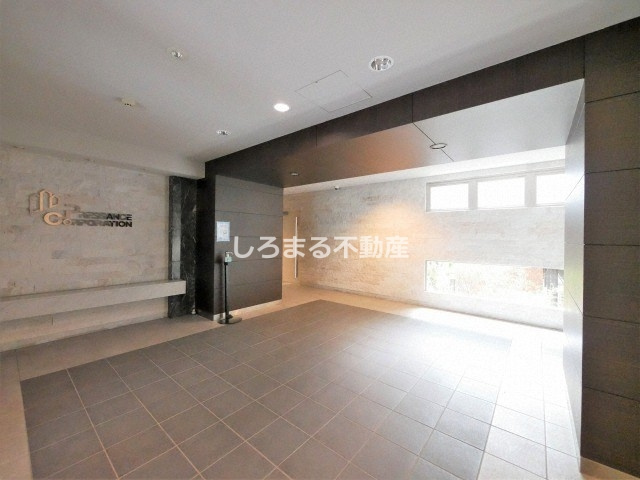 プレサンス天満橋アンジェのロビー