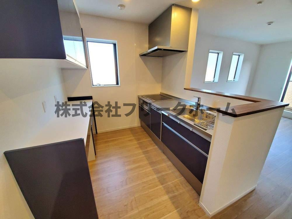 小金井市東町２丁目のアパートのキッチン