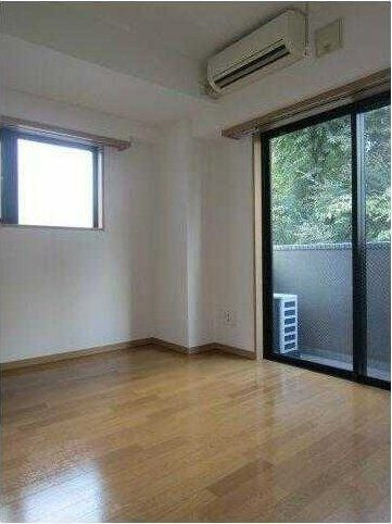 エスティメゾン大塚の居間・リビング