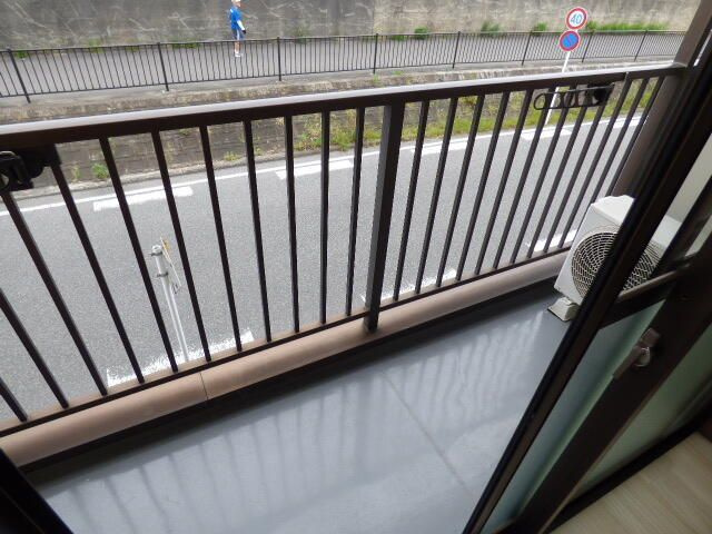 サンライズ三番館のバルコニー|他部屋参考写真