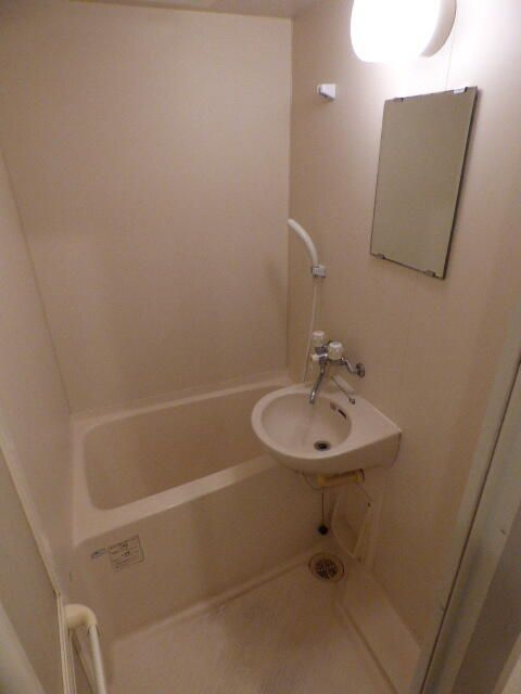 サンライズ三番館の浴室|他部屋参考写真