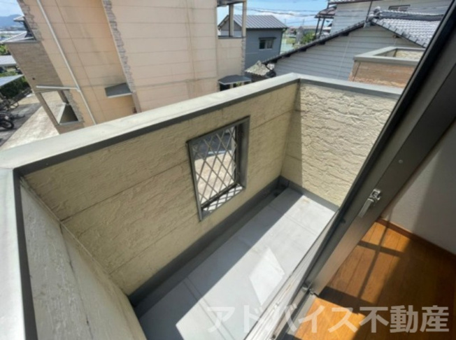 【バルコニー】