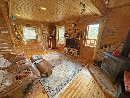 【居間・リビング】 | あじろ南熱海ヶ丘　戸建