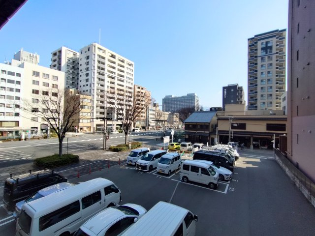 京都都心につき４沿線利用可能◆ペット飼育可能◆収納豊富◆プラウド京都麩屋町御池の展望|物件からの眺望
