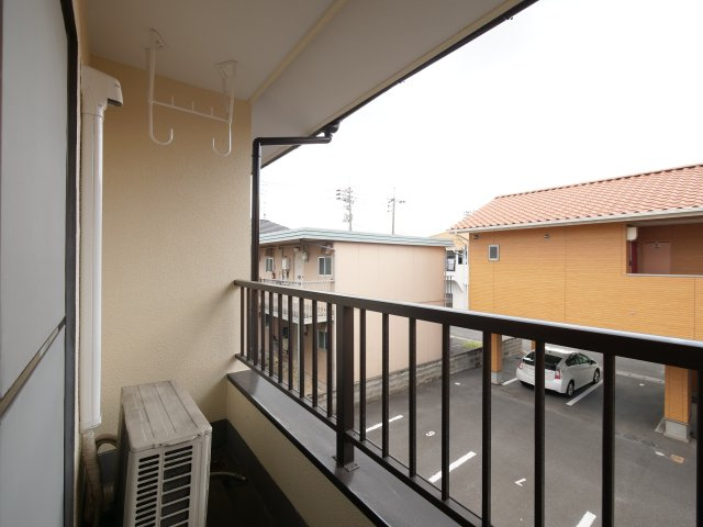 フェミール神田のバルコニー|※写真は別の部屋のものです。