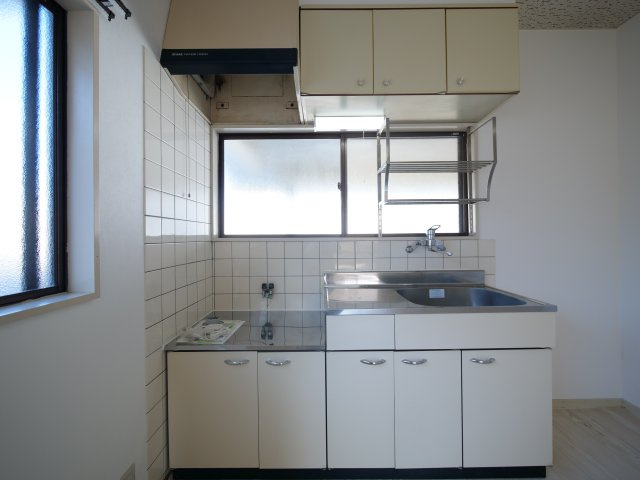 フェミール神田のキッチン