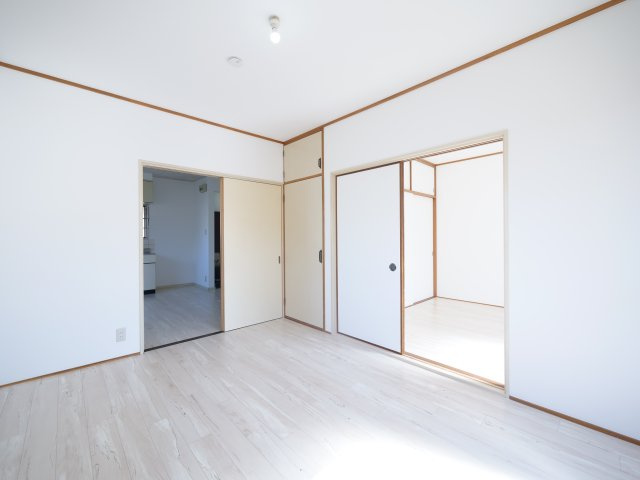 フェミール神田の内装