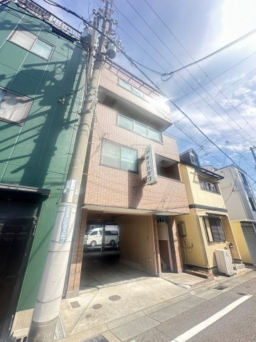 インテルナナカガワビルの外観