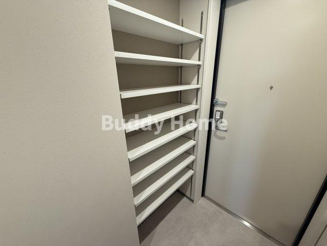 Broad阿倍野阪南町Residenceの収納
