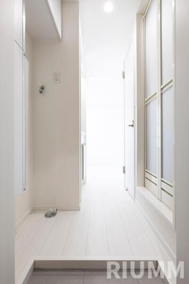 【玄関】 | ジリオロッソ東新宿