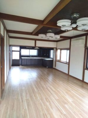 【居間・リビング】 | 西岐波（江頭）中古住宅