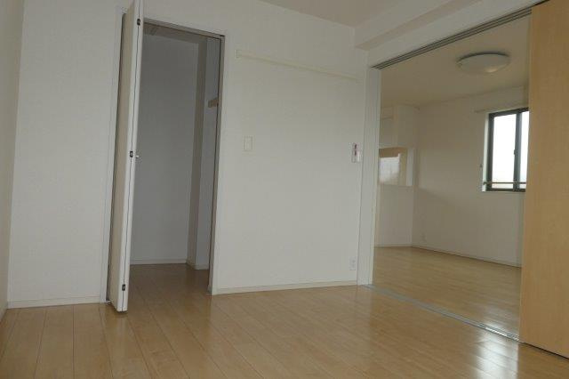 フラン総社の収納|洋室