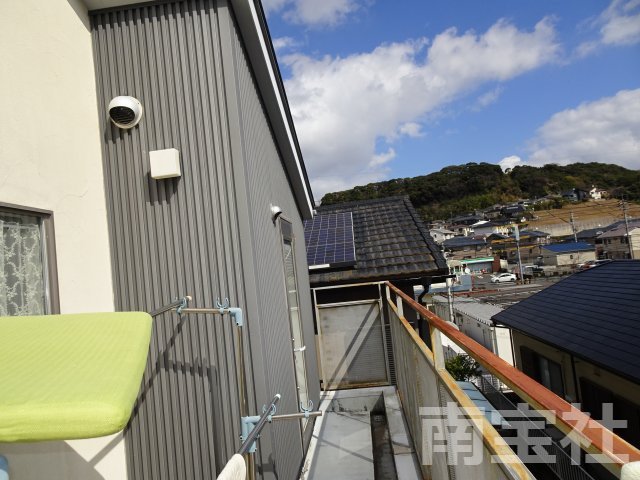 【バルコニー】 | 日当たり良好なバルコニー♪
たくさんのお洗濯物を干せます