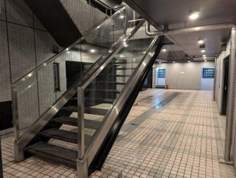 【エントランス】 | シュロス123