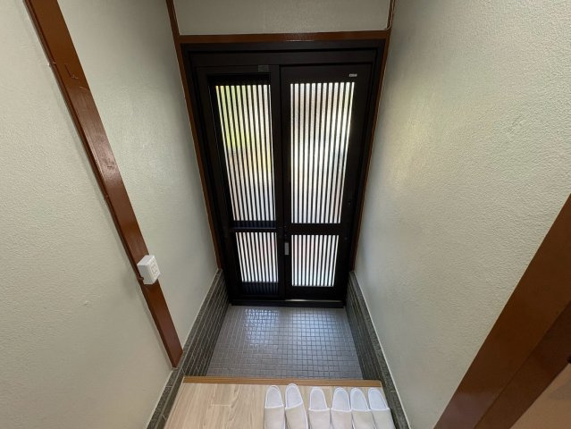 甲田戸建ての玄関