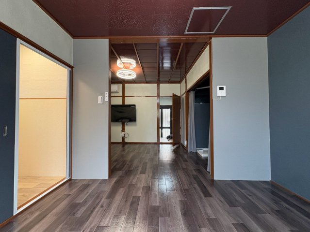 甲田戸建ての居間・リビング