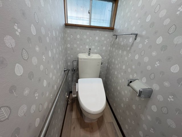 甲田戸建てのトイレ