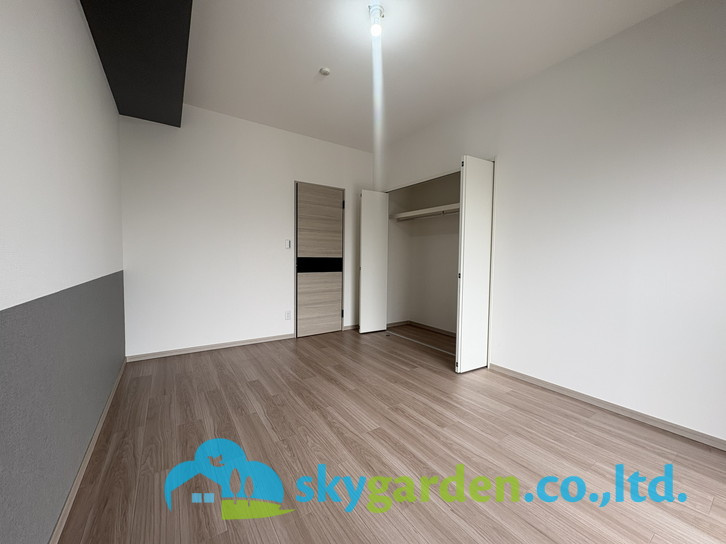 ロータリーパレス藤沢の寝室|開放的な寝室です