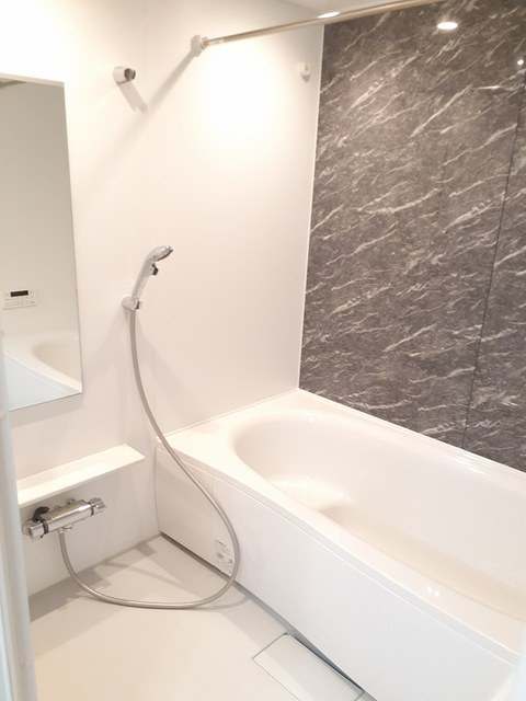 サンリット・ベゼル　Ⅰの浴室|バス