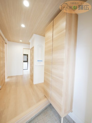 【玄関】 | 明石市二見町西二見　中古戸建