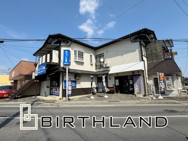 想定年間賃料300万　想定利回り11.65％　木造