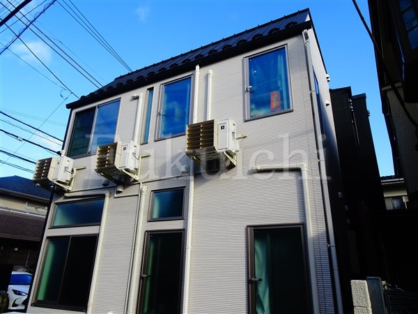 クレシェンド学芸大学の外観