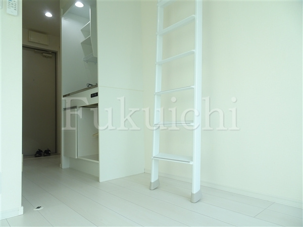 クレシェンド学芸大学の居間・リビング