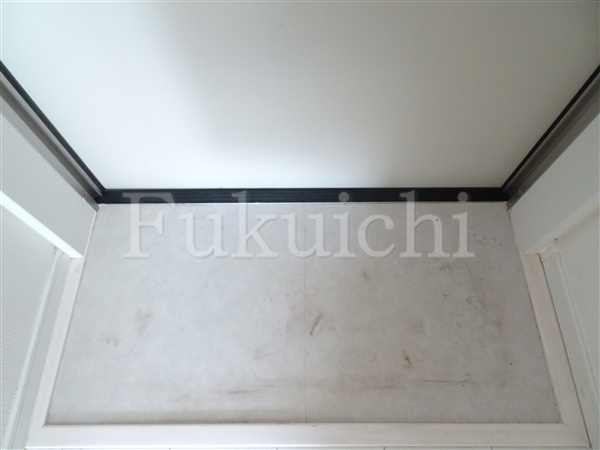 クレシェンド学芸大学の玄関