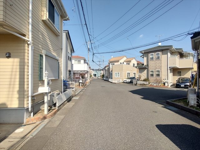 【前面道路含む現地写真】の画像