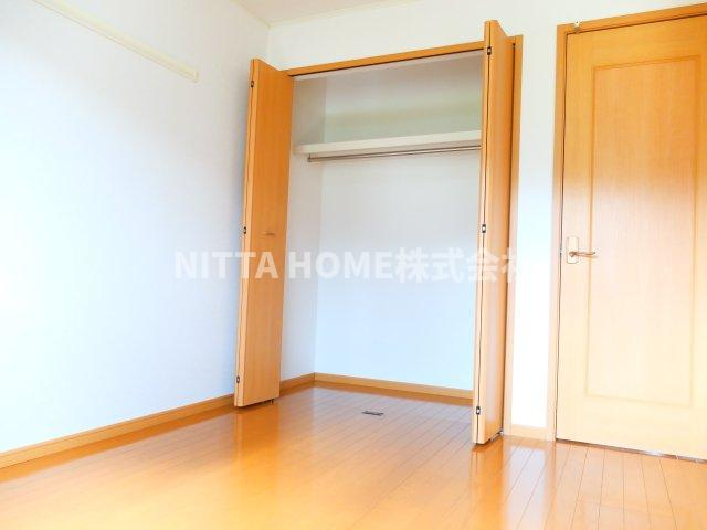 エスポワールシャトー’０６のその他|各洋室にクローゼットを完備☆