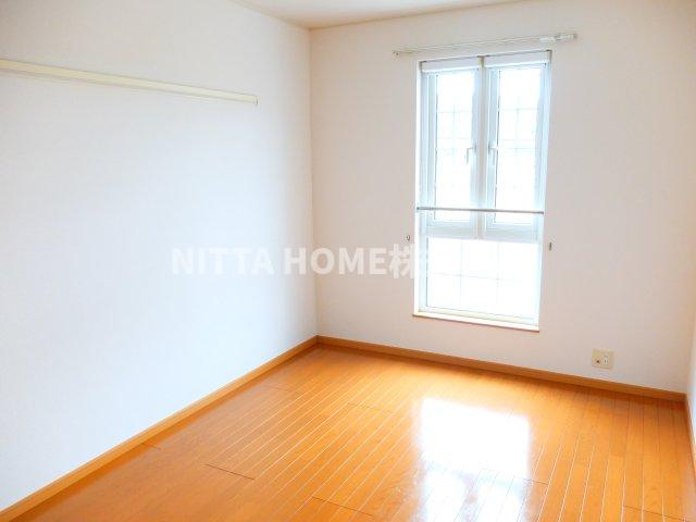 エスポワールシャトー’０６の洋室|独立した洋室６帖です◇