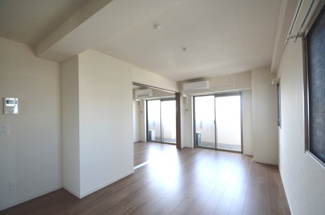 【洋室】 | ソレイユ御蔵町