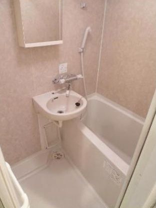 アマヴェル両国の浴室