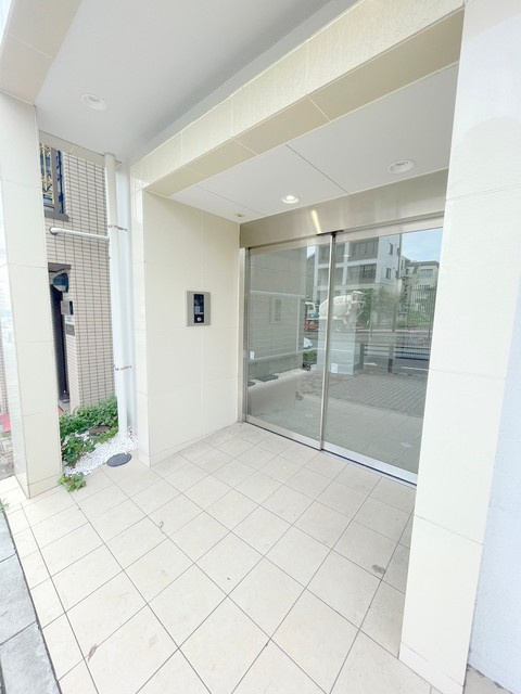 ラ・メール　ドゥ　シエルのエントランス|☆オートロック☆宅配ボックス★エレベーター完備★