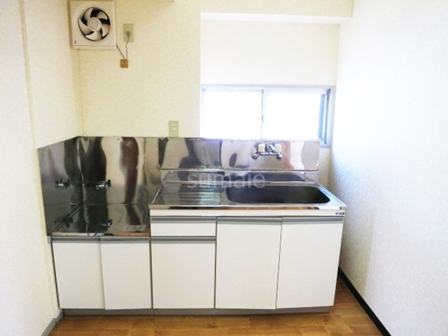 北区赤羽１丁目の賃貸マンションのキッチン|調理スペースしっかりあります