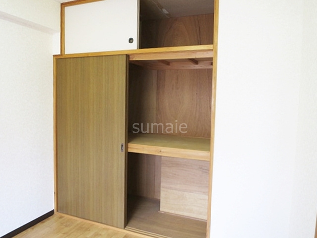 北区赤羽１丁目の賃貸マンションの収納|押入れは一間あります！天袋付☆ミ