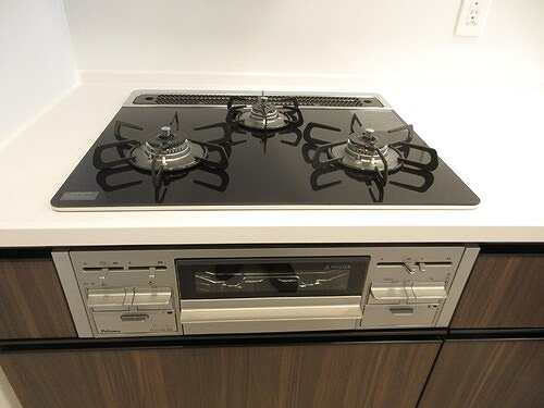 サーパス宇都宮県庁前通りの設備|３口ガスコンロ