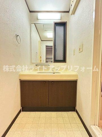 浜山通貸家の洗面所