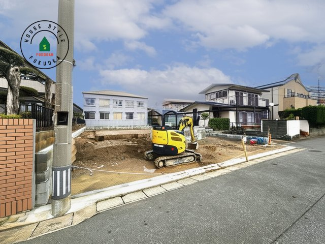 福岡市西区下山門1丁目第1-2棟（1号棟）の前面道路含む現地写真|見学の時間などお気軽にお問い合わせ下さい。