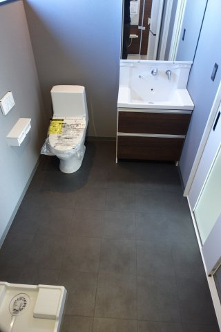 インダストリアル7　Bの玄関|シューズＢＯＸ