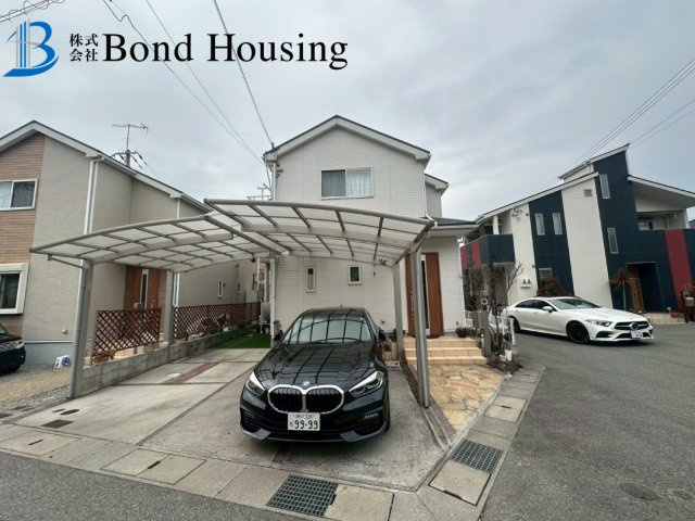 太陽光付き・オール電化住宅・玉津町今津　中古戸建の前面道路含む現地写真