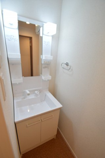 【洗面所】 | ソレイユ御蔵町 | シャンプードレッサー