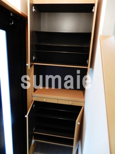 ヴァンクレスト　Cの玄関|シューズボックスです。