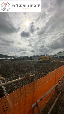 豊見城市字長堂の売地の前面道路含む現地写真|2026年1月末撮影の現地写真／造成工事に着手しました！