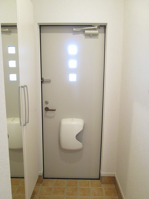 パイン・ラグーンの玄関|玄関