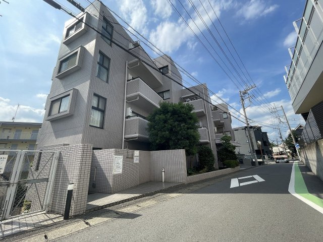 【外観】 | サーパス和光 | 自然に囲まれた閑静な住宅街に立地