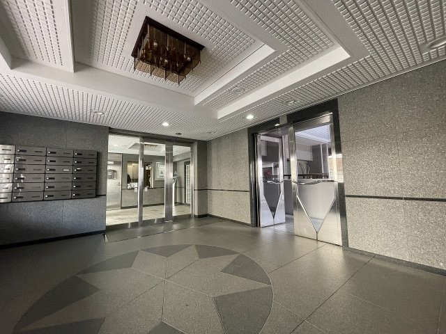 【エントランス】 | サーパス和光 | 住環境の良さが魅力の住まい
