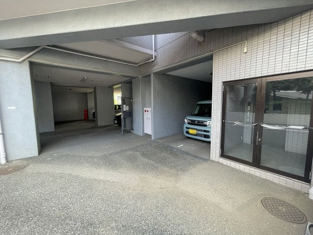 【駐車場】 | サーパス和光 | 設備仕様も充実の住環境
