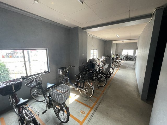 【駐輪場】 | サーパス和光 | こだわる人に見てほしい個性豊かな住空間