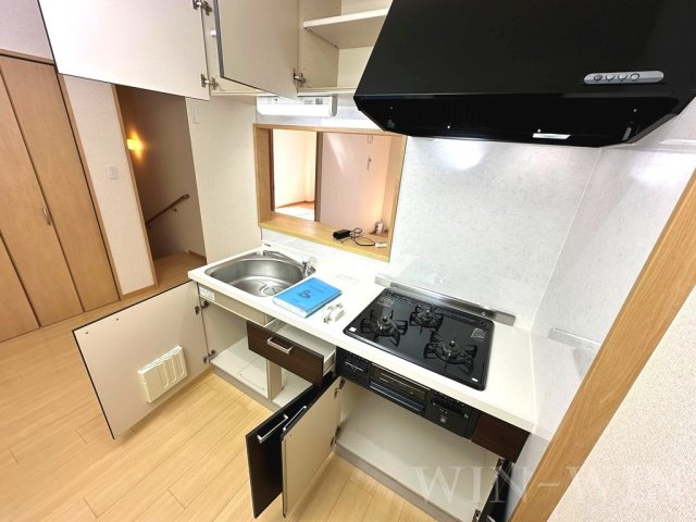 松東017のキッチン